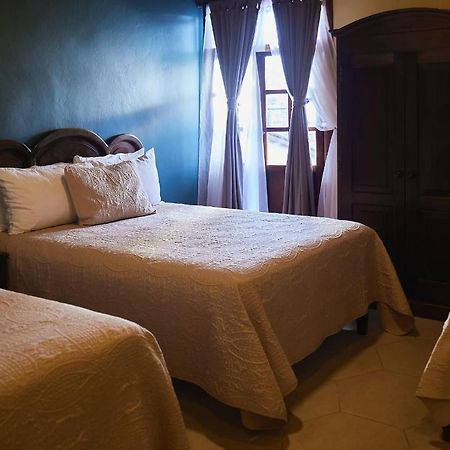 Hotel Plaza Copan Bagian luar foto