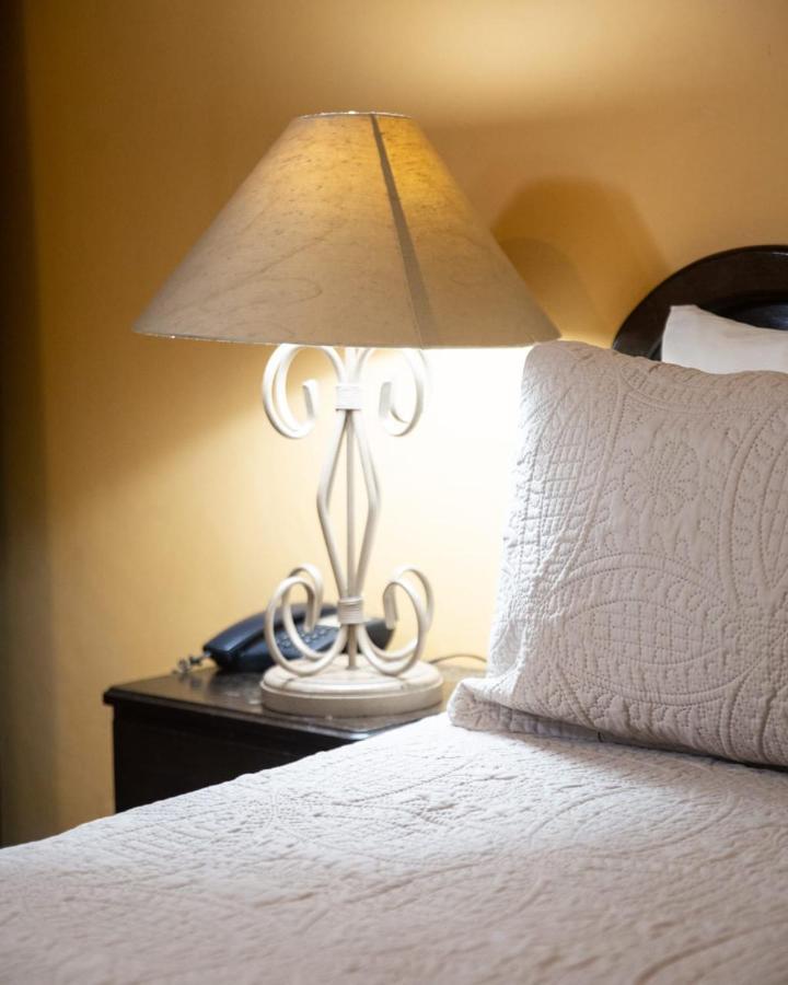 Hotel Plaza Copan Bagian luar foto